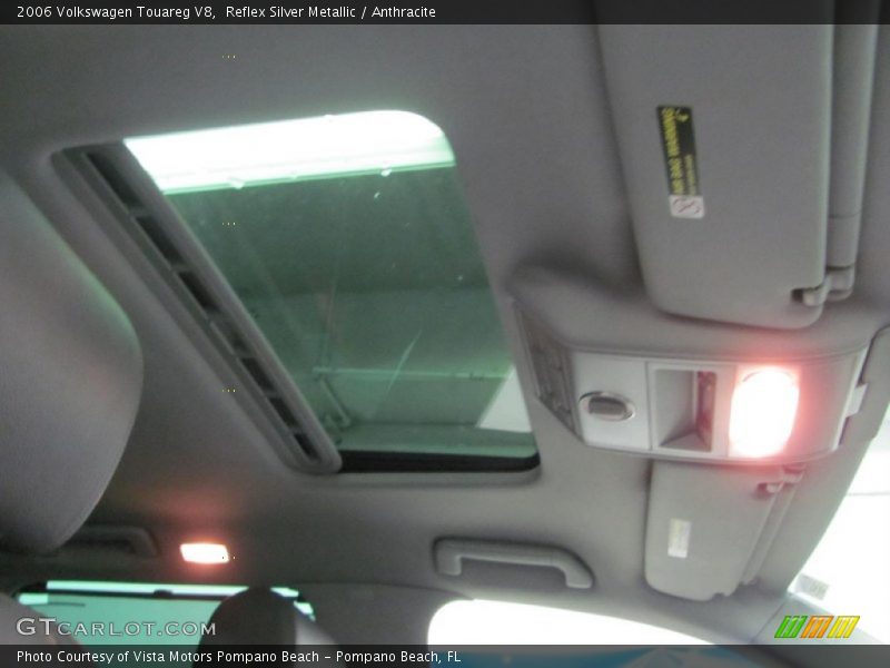 Reflex Silver Metallic / Anthracite 2006 Volkswagen Touareg V8