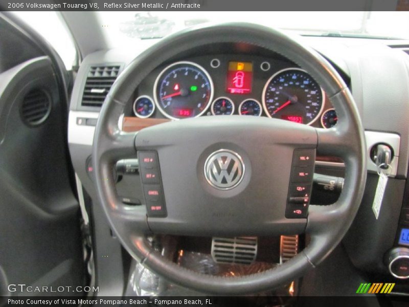 Reflex Silver Metallic / Anthracite 2006 Volkswagen Touareg V8