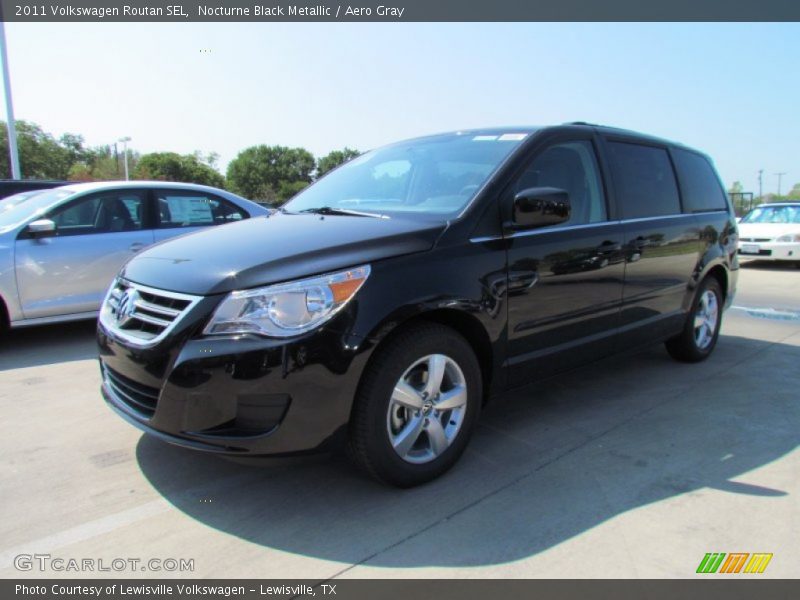 Nocturne Black Metallic / Aero Gray 2011 Volkswagen Routan SEL