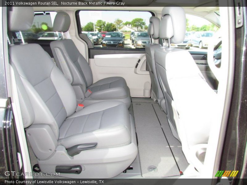 Nocturne Black Metallic / Aero Gray 2011 Volkswagen Routan SEL