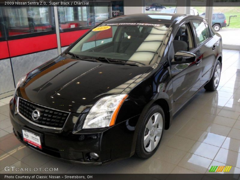 Super Black / Charcoal 2009 Nissan Sentra 2.0