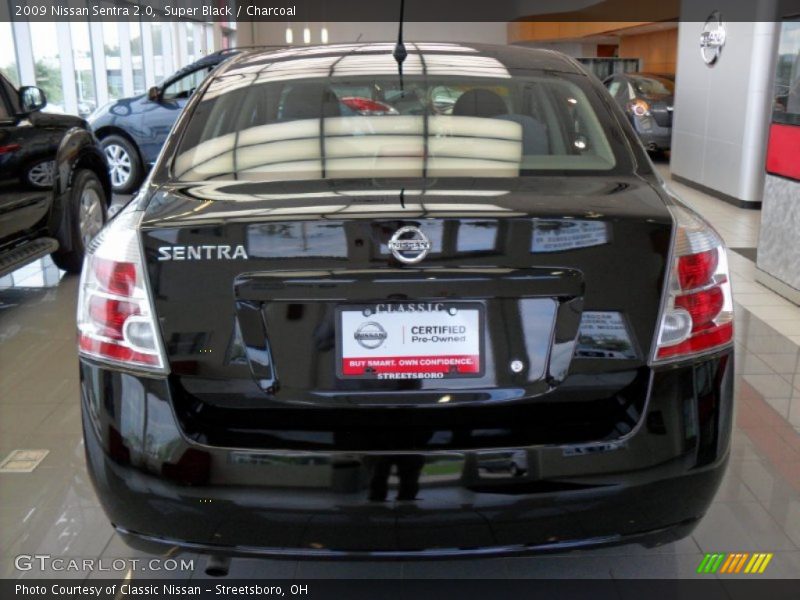 Super Black / Charcoal 2009 Nissan Sentra 2.0