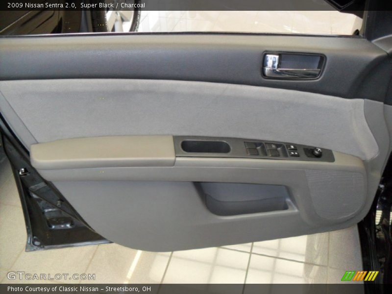 Super Black / Charcoal 2009 Nissan Sentra 2.0