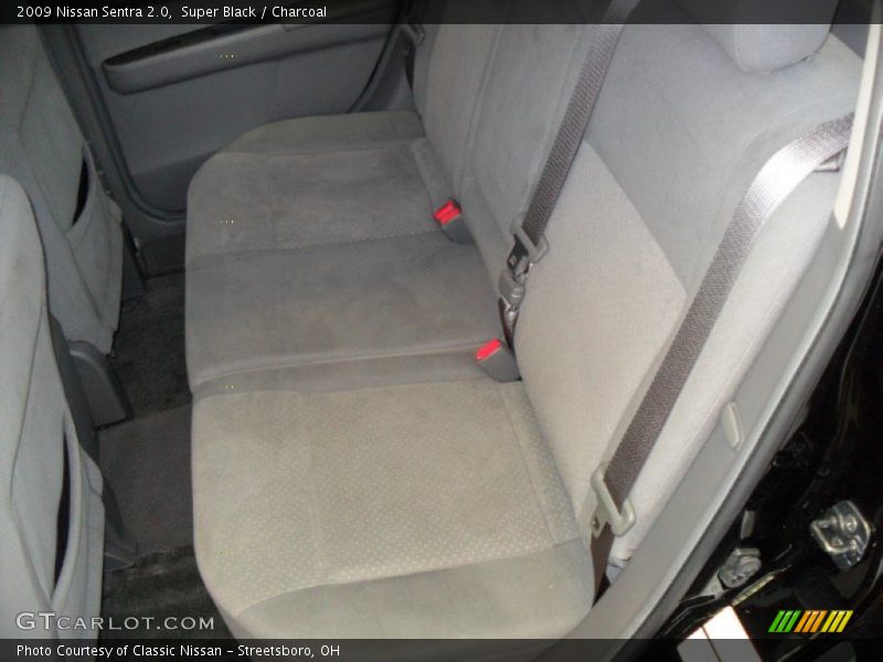 Super Black / Charcoal 2009 Nissan Sentra 2.0