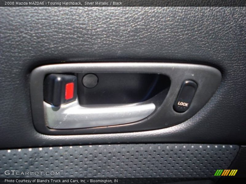 Silver Metallic / Black 2008 Mazda MAZDA6 i Touring Hatchback