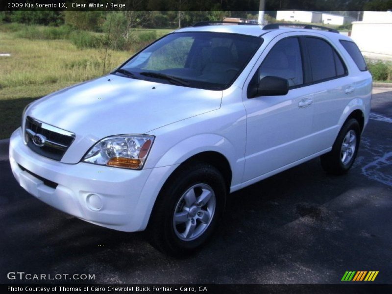 Clear White / Beige 2009 Kia Sorento LX