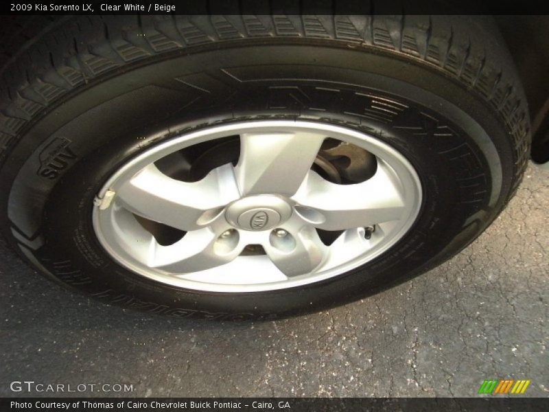 Clear White / Beige 2009 Kia Sorento LX