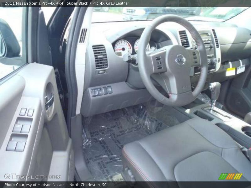 Super Black / Pro 4X Gray Leather 2011 Nissan Xterra Pro-4X 4x4