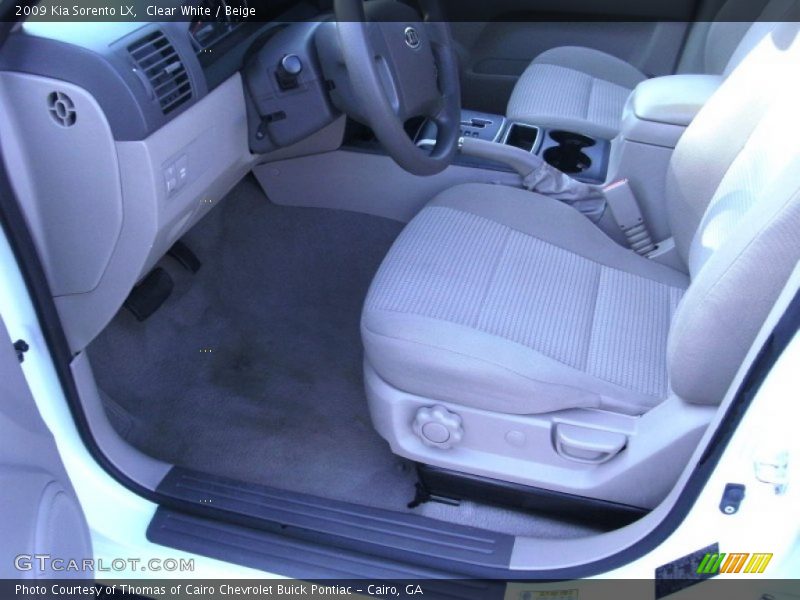 Clear White / Beige 2009 Kia Sorento LX