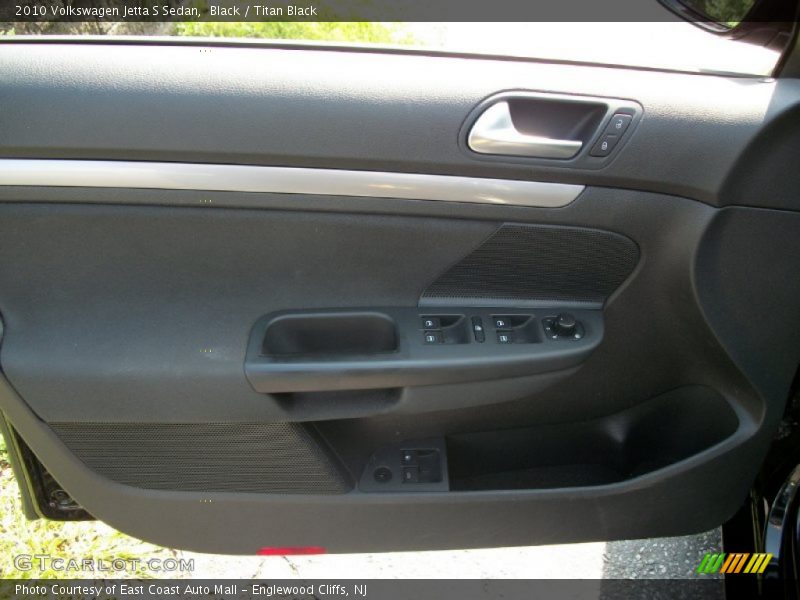 Black / Titan Black 2010 Volkswagen Jetta S Sedan