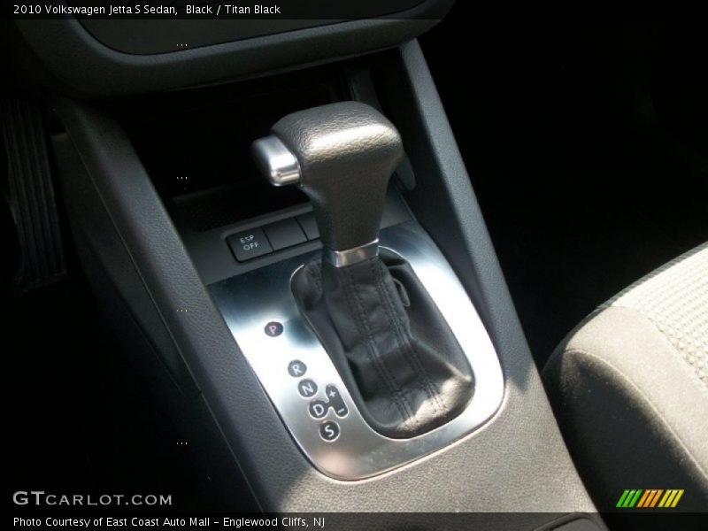 Black / Titan Black 2010 Volkswagen Jetta S Sedan