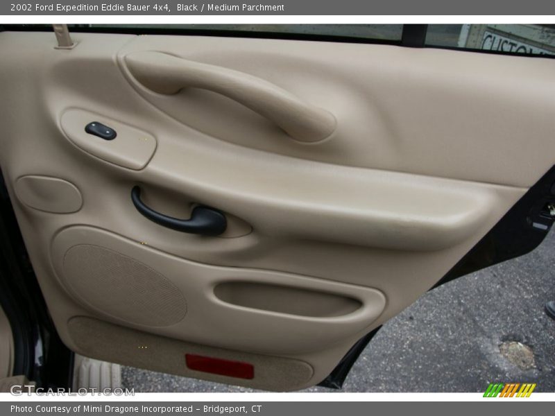 Black / Medium Parchment 2002 Ford Expedition Eddie Bauer 4x4