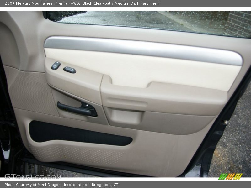 Black Clearcoat / Medium Dark Parchment 2004 Mercury Mountaineer Premier AWD