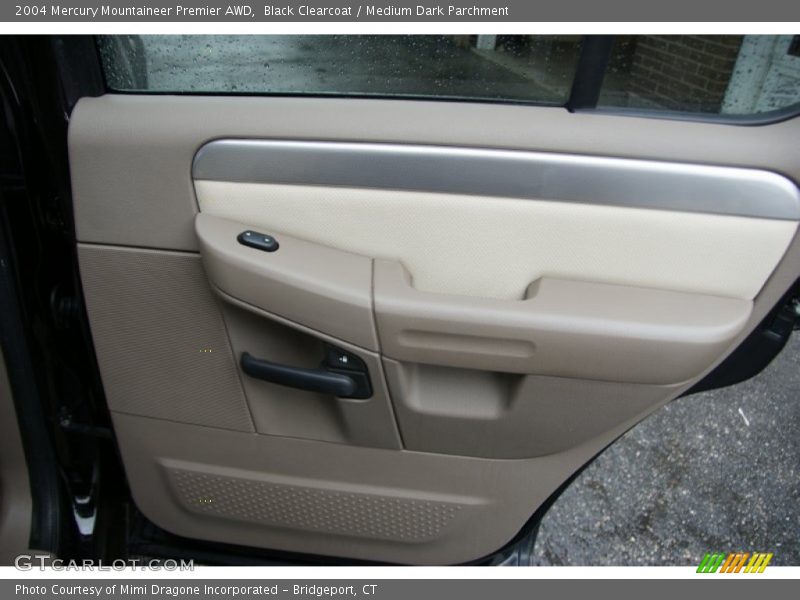 Black Clearcoat / Medium Dark Parchment 2004 Mercury Mountaineer Premier AWD