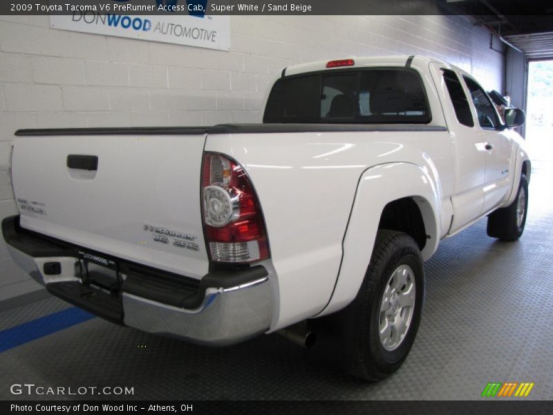 Super White / Sand Beige 2009 Toyota Tacoma V6 PreRunner Access Cab