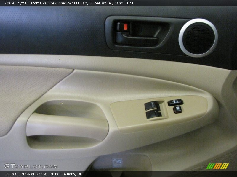 Super White / Sand Beige 2009 Toyota Tacoma V6 PreRunner Access Cab