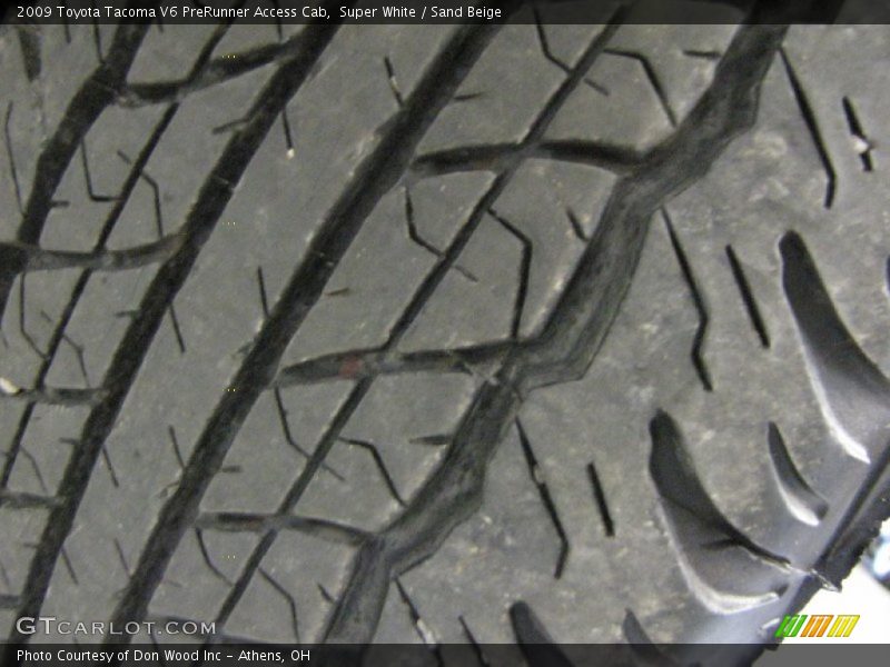 Super White / Sand Beige 2009 Toyota Tacoma V6 PreRunner Access Cab