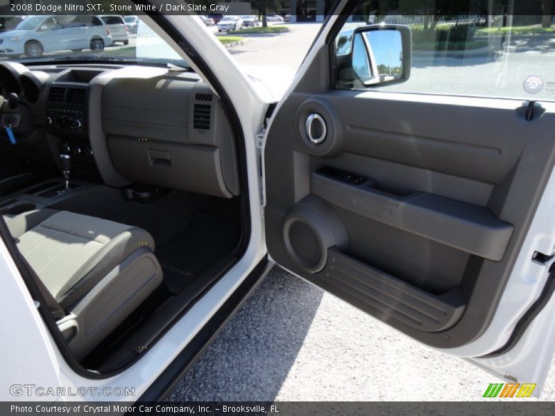 Stone White / Dark Slate Gray 2008 Dodge Nitro SXT