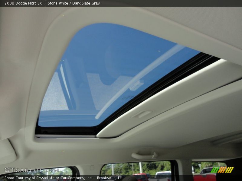 Stone White / Dark Slate Gray 2008 Dodge Nitro SXT