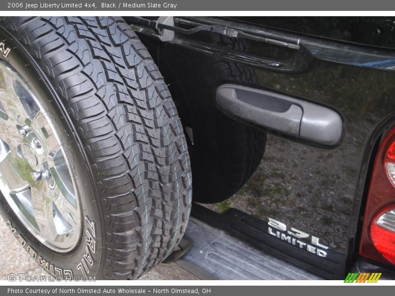 Black / Medium Slate Gray 2006 Jeep Liberty Limited 4x4