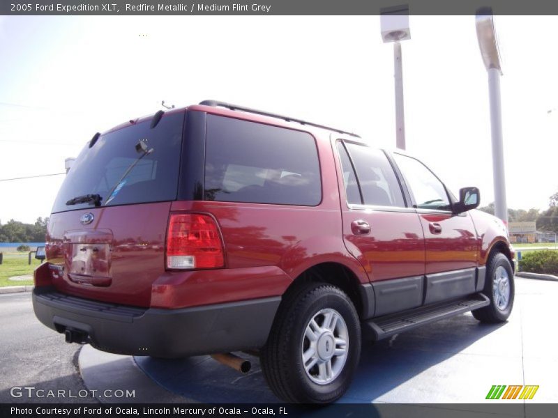 Redfire Metallic / Medium Flint Grey 2005 Ford Expedition XLT