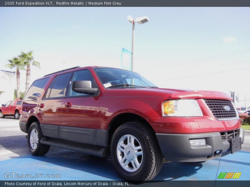 Redfire Metallic / Medium Flint Grey 2005 Ford Expedition XLT