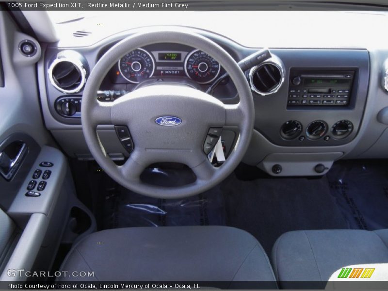 Redfire Metallic / Medium Flint Grey 2005 Ford Expedition XLT