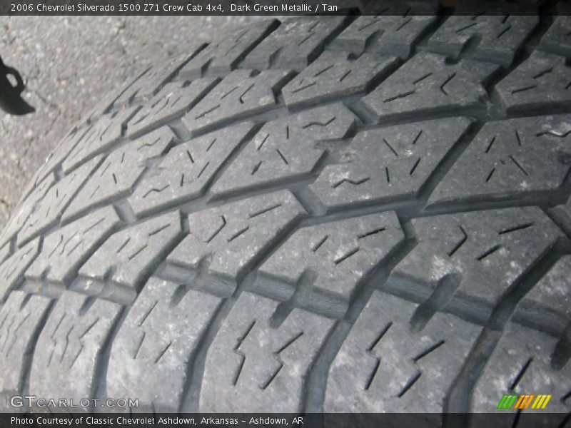 Dark Green Metallic / Tan 2006 Chevrolet Silverado 1500 Z71 Crew Cab 4x4