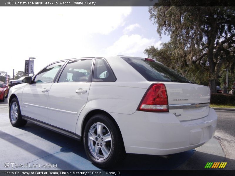White / Gray 2005 Chevrolet Malibu Maxx LS Wagon