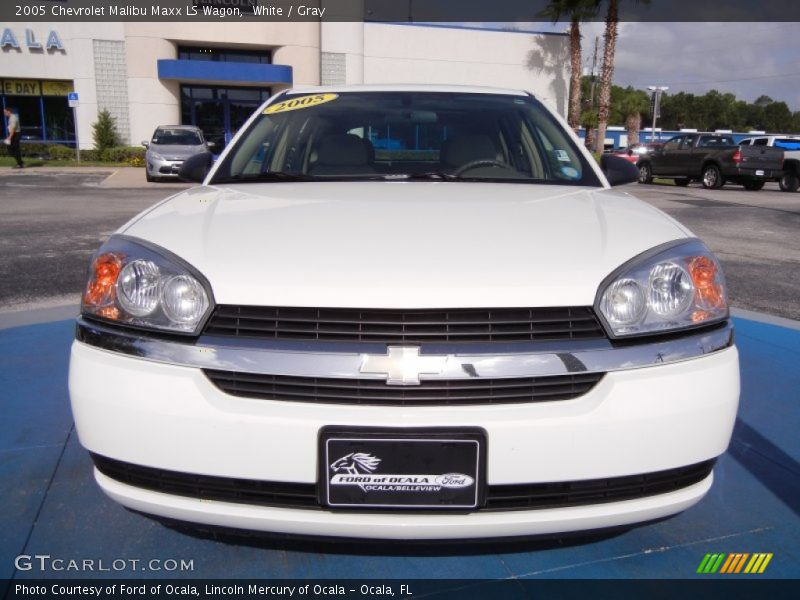 White / Gray 2005 Chevrolet Malibu Maxx LS Wagon