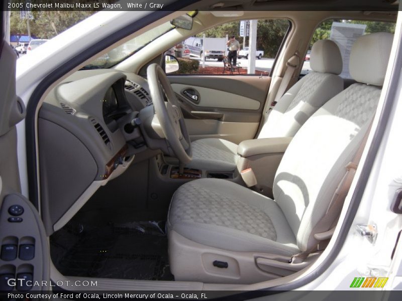 White / Gray 2005 Chevrolet Malibu Maxx LS Wagon