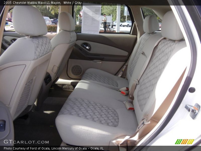 White / Gray 2005 Chevrolet Malibu Maxx LS Wagon