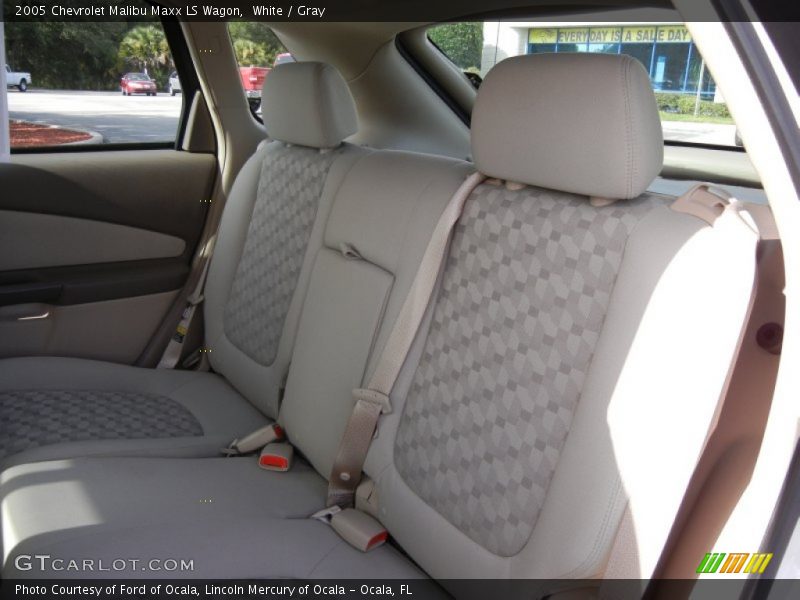 White / Gray 2005 Chevrolet Malibu Maxx LS Wagon