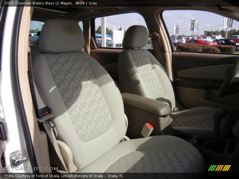 White / Gray 2005 Chevrolet Malibu Maxx LS Wagon