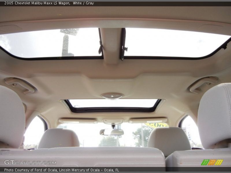 White / Gray 2005 Chevrolet Malibu Maxx LS Wagon