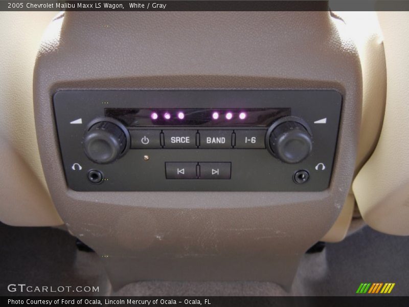 White / Gray 2005 Chevrolet Malibu Maxx LS Wagon