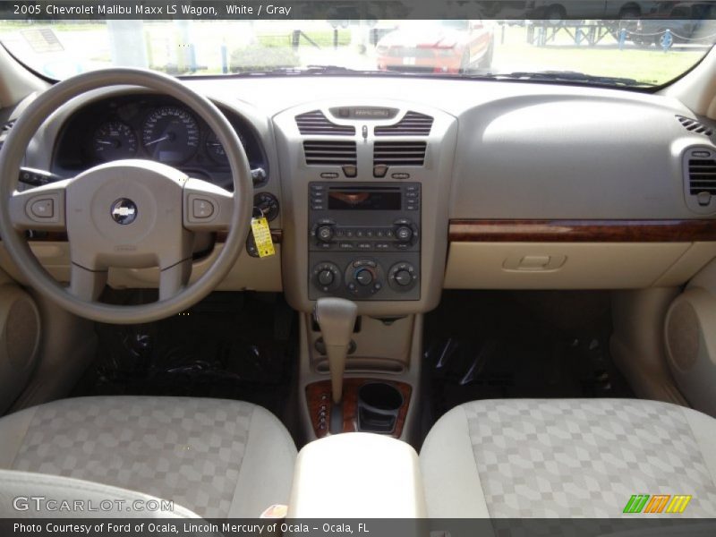 White / Gray 2005 Chevrolet Malibu Maxx LS Wagon