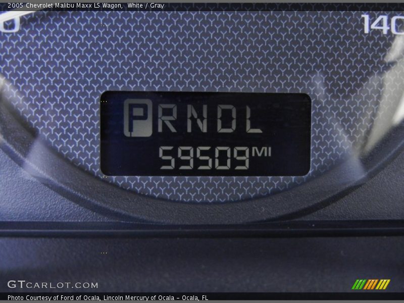 White / Gray 2005 Chevrolet Malibu Maxx LS Wagon