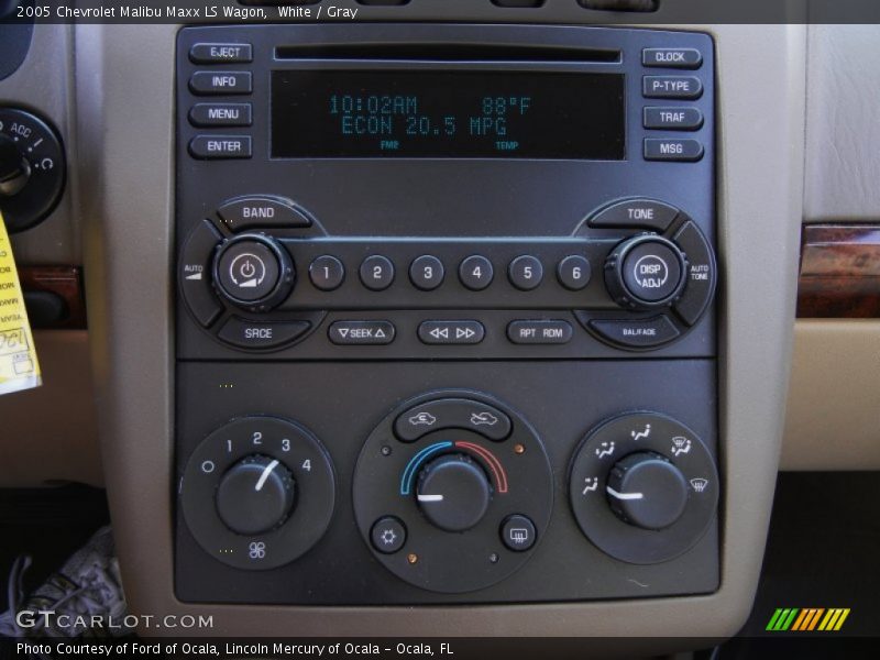 White / Gray 2005 Chevrolet Malibu Maxx LS Wagon