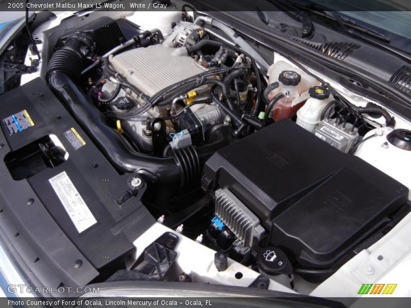 White / Gray 2005 Chevrolet Malibu Maxx LS Wagon