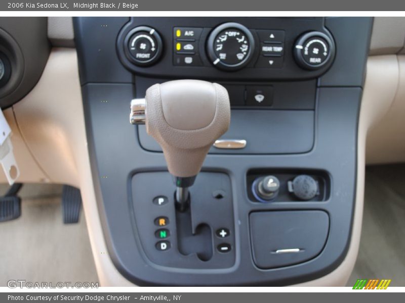 Midnight Black / Beige 2006 Kia Sedona LX