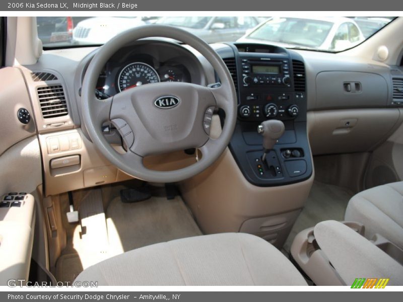 Midnight Black / Beige 2006 Kia Sedona LX