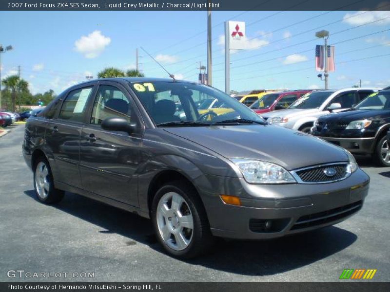 Liquid Grey Metallic / Charcoal/Light Flint 2007 Ford Focus ZX4 SES Sedan