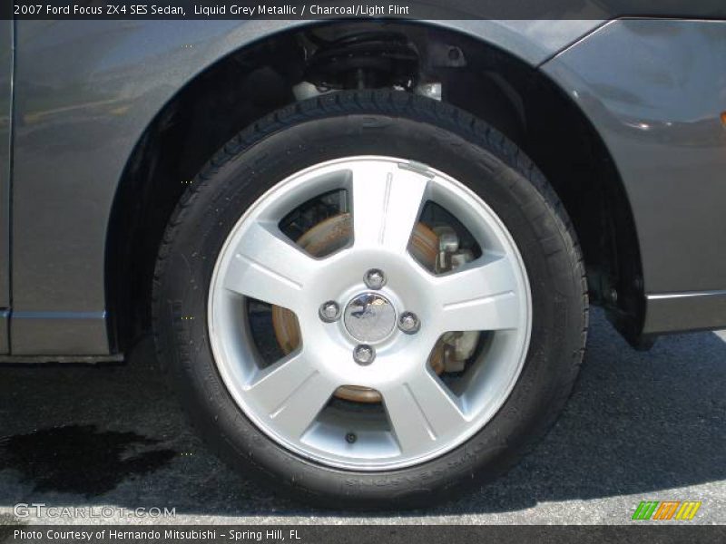 Liquid Grey Metallic / Charcoal/Light Flint 2007 Ford Focus ZX4 SES Sedan