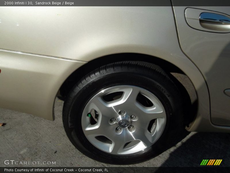 Sandrock Beige / Beige 2000 Infiniti I 30