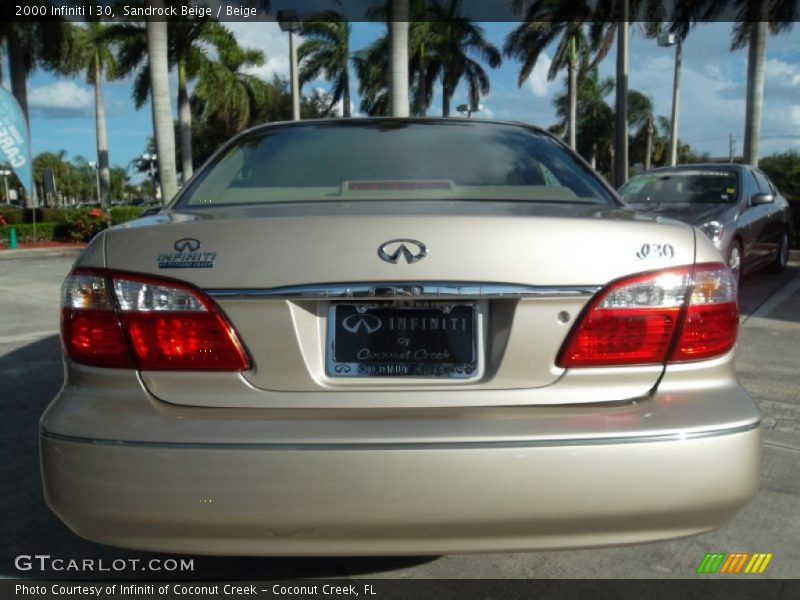 Sandrock Beige / Beige 2000 Infiniti I 30