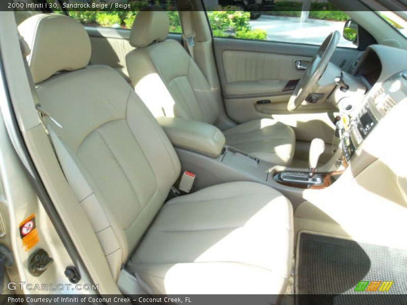 Sandrock Beige / Beige 2000 Infiniti I 30