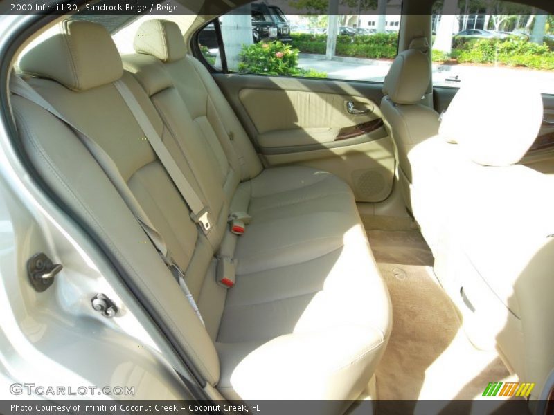 Sandrock Beige / Beige 2000 Infiniti I 30