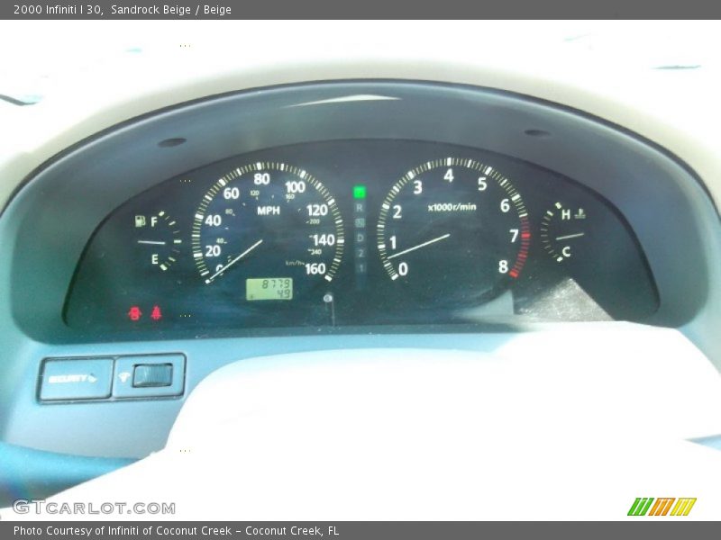 Sandrock Beige / Beige 2000 Infiniti I 30