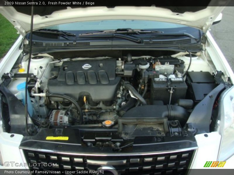 Fresh Powder White / Beige 2009 Nissan Sentra 2.0
